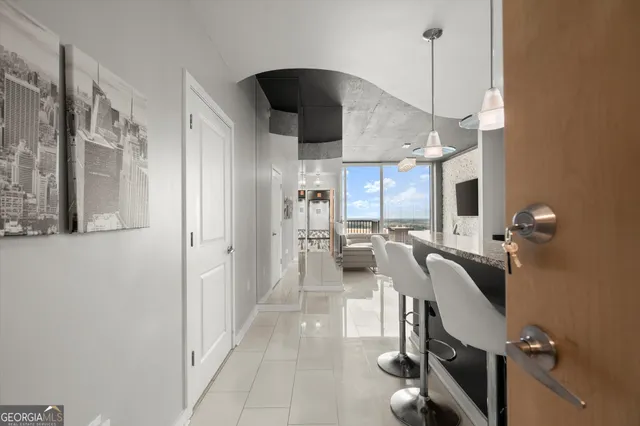 $279,500 | 400 Peachtree Street Northeast, Unit 3712, Atlanta, GA 30308