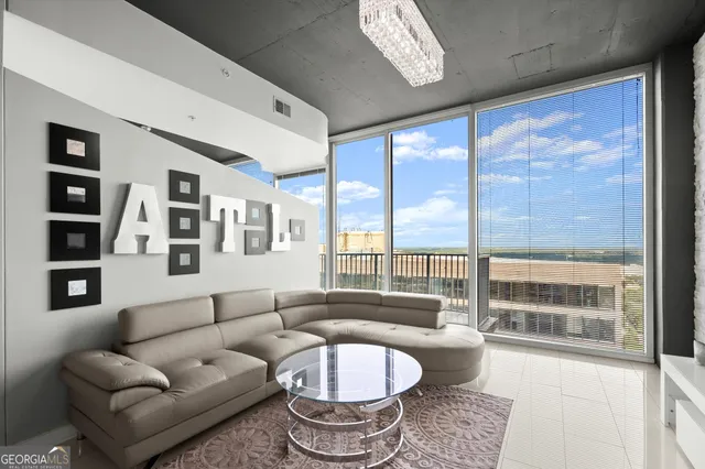 $279,500 | 400 Peachtree Street Northeast, Unit 3712, Atlanta, GA 30308