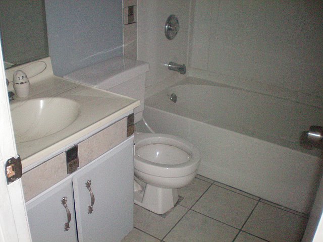 2402 East Cactus Road Phoenix, AZ 85032 - Photo 6 of 6 Bathroom