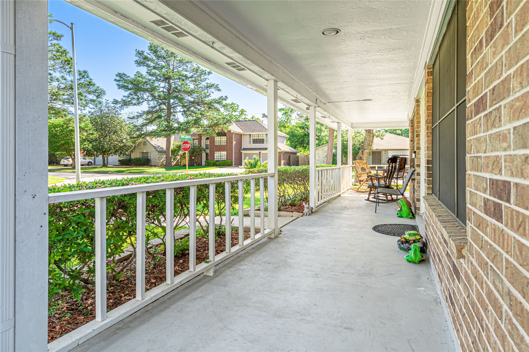 3403 Berry Grove Drive Spring, TX 77388 - Photo 8 of 43 a view of a porch and garden