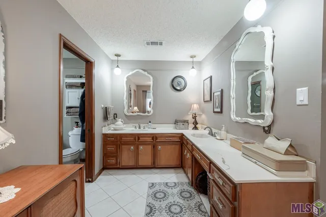 $435,000 | 9242 Willow Creek Drive, Greenwell Springs, LA 70739