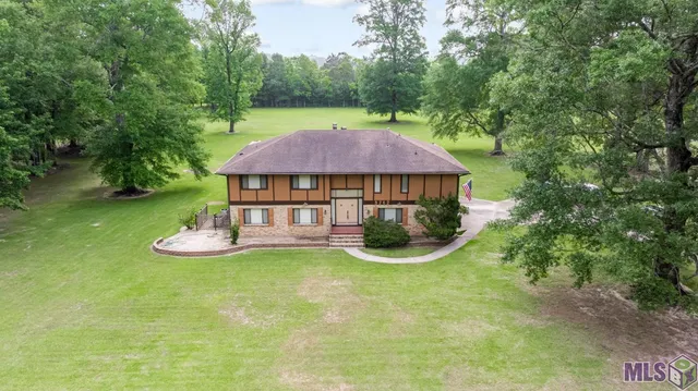 $435,000 | 9242 Willow Creek Drive, Greenwell Springs, LA 70739