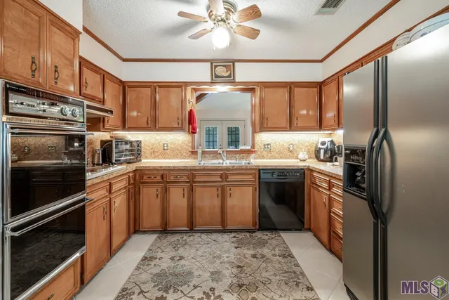 $435,000 | 9242 Willow Creek Drive, Greenwell Springs, LA 70739