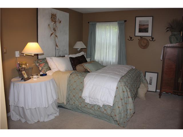 8238 Taunton Road Indianapolis, IN 46260 - Photo 9 of 23 Gallery Image 9