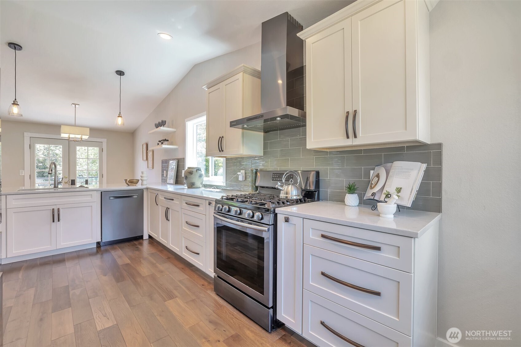 7906 211th Place Southwest Edmonds, WA 98026 - Photo 7 of 25
