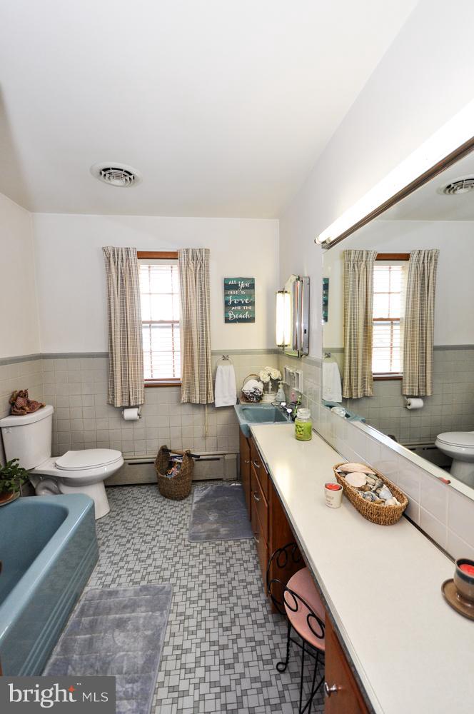 1489 Centerton Road Pittsgrove, NJ 08318 - Photo 15 of 31 Bathroom