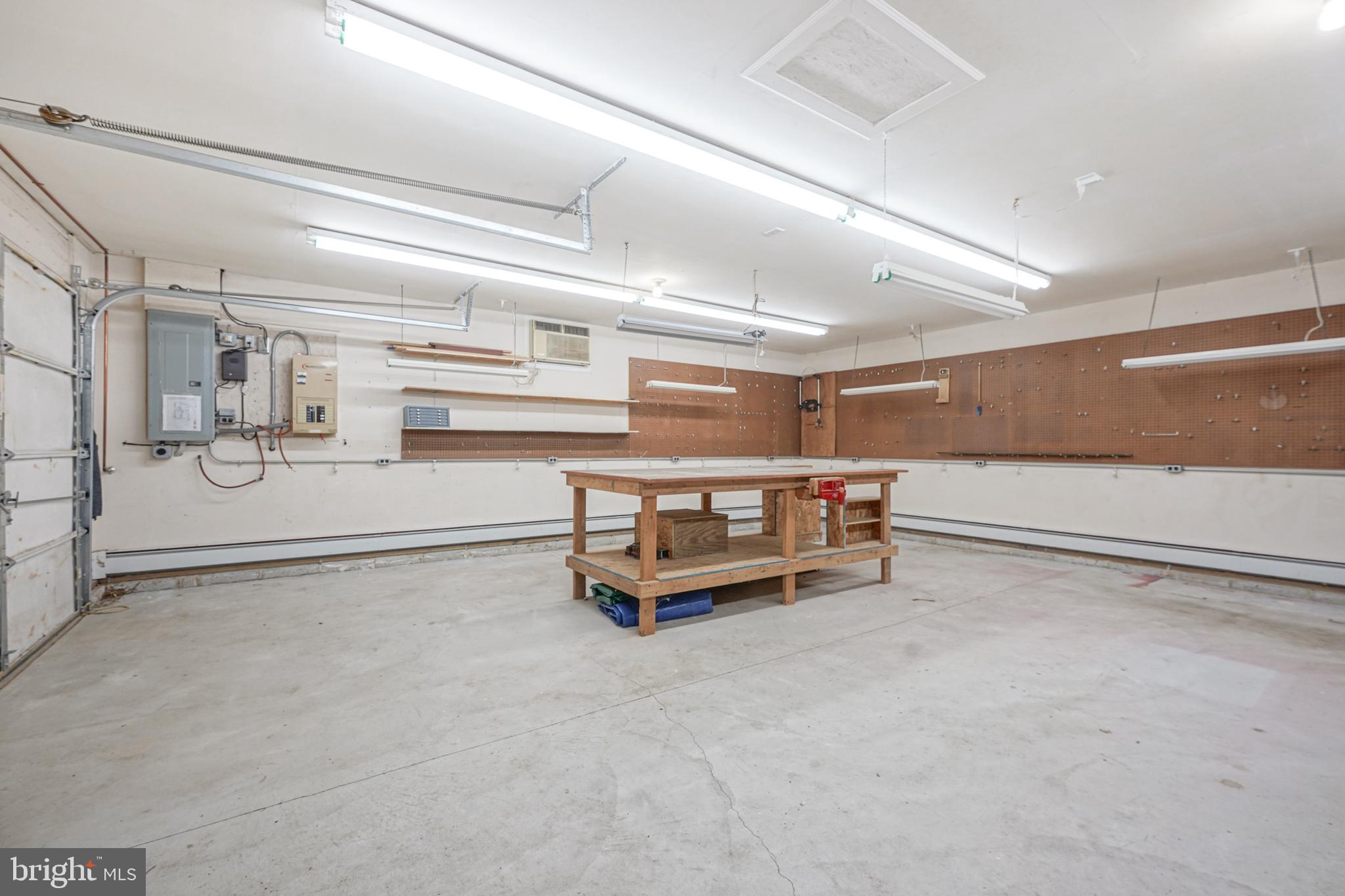 7 North Burden Hill Road Salem, NJ 08079 - Photo 22 of 38 24'x24' Workshop
