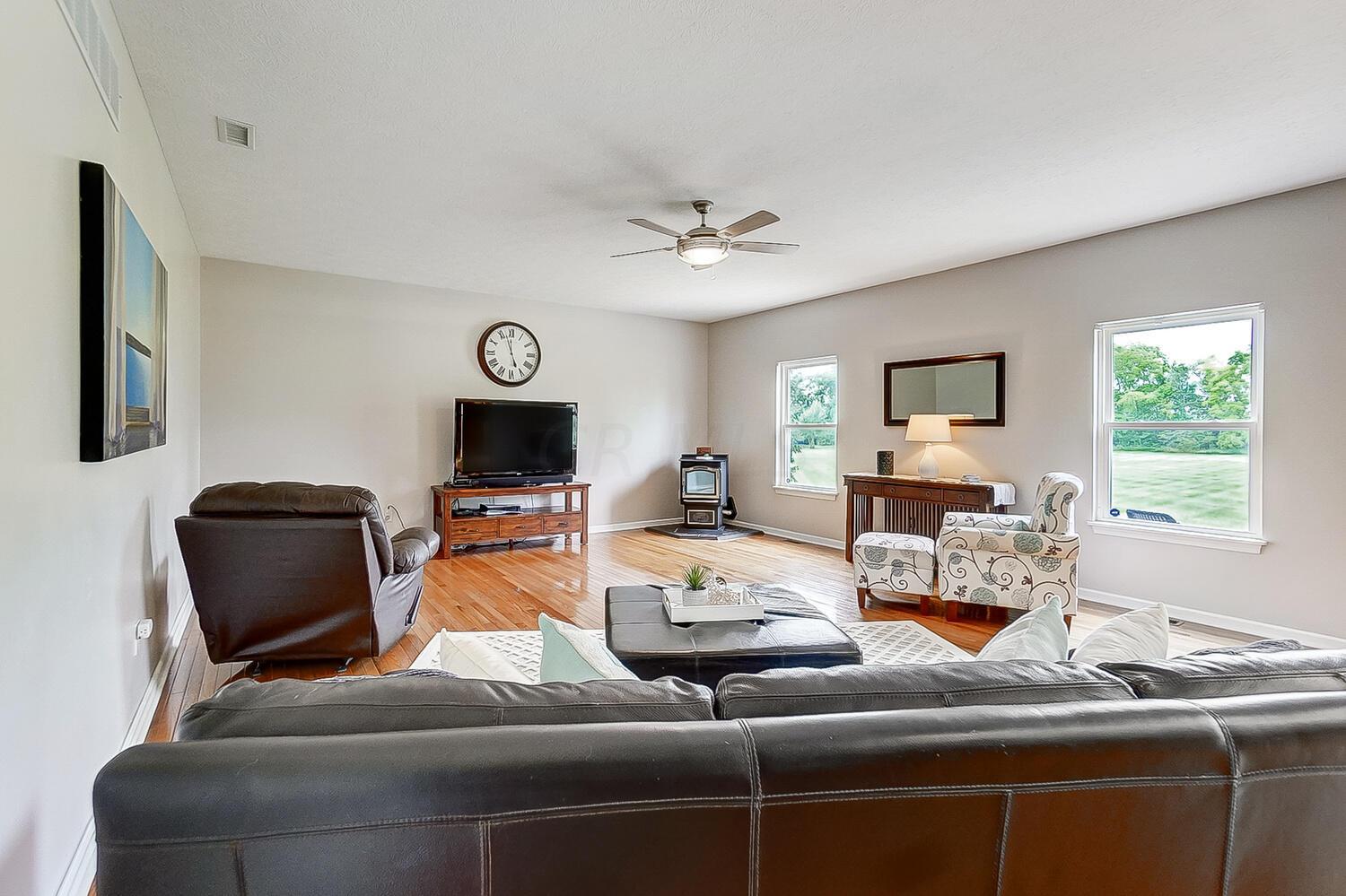 1340 Val Wilson Road London, OH 43140 - Photo 10 of 59 50039336-010_web