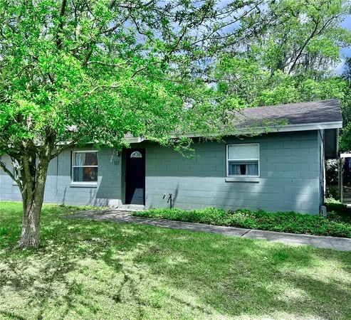 $1,400 | 127 East Kentucky Avenue, DeLand, FL 32724