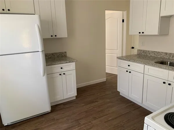 $1,400 | 127 East Kentucky Avenue, DeLand, FL 32724