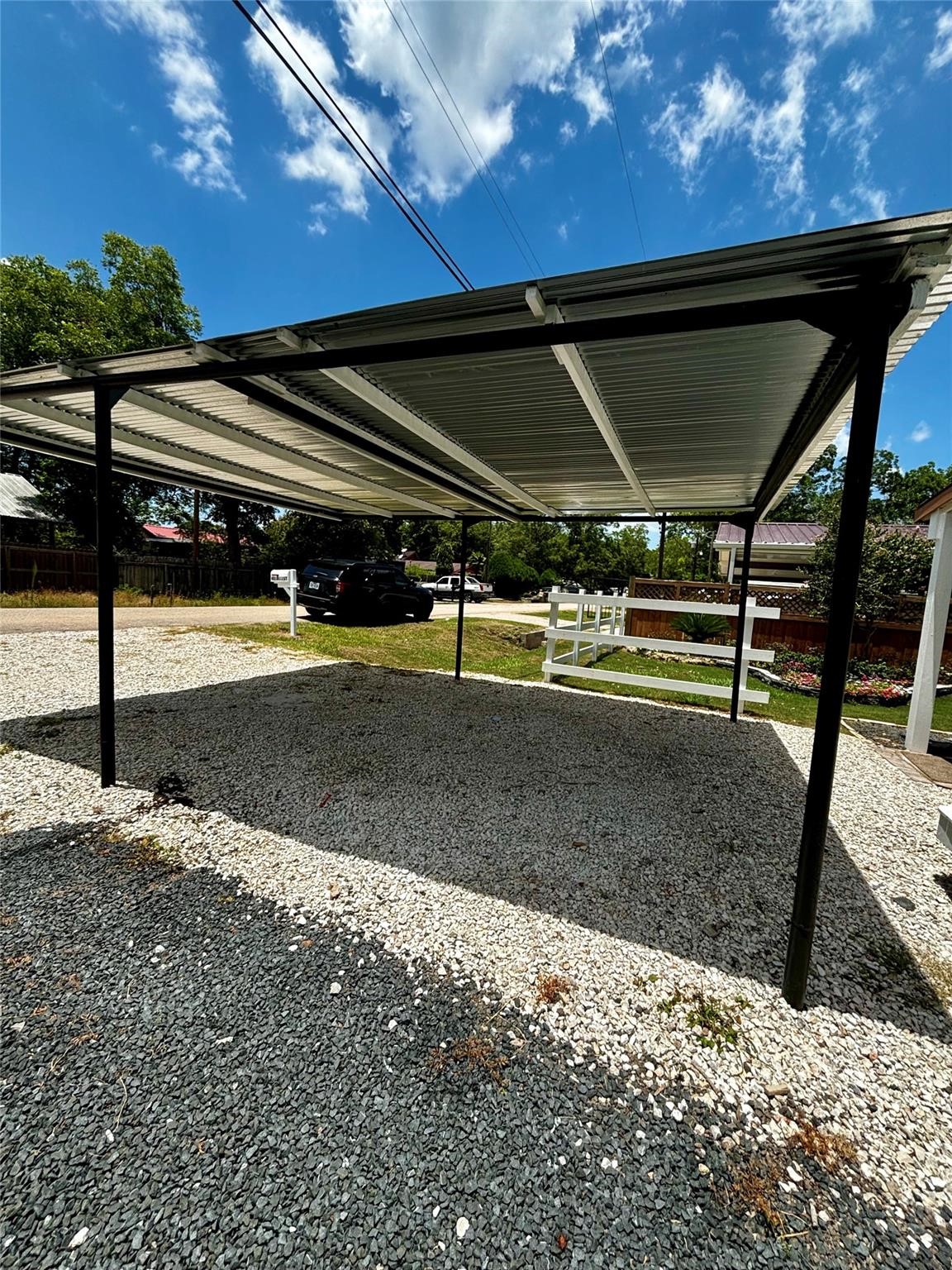 401 North 11th Street West Columbia, TX 77486 - Photo 9 of 15 a view of backyard with seating area