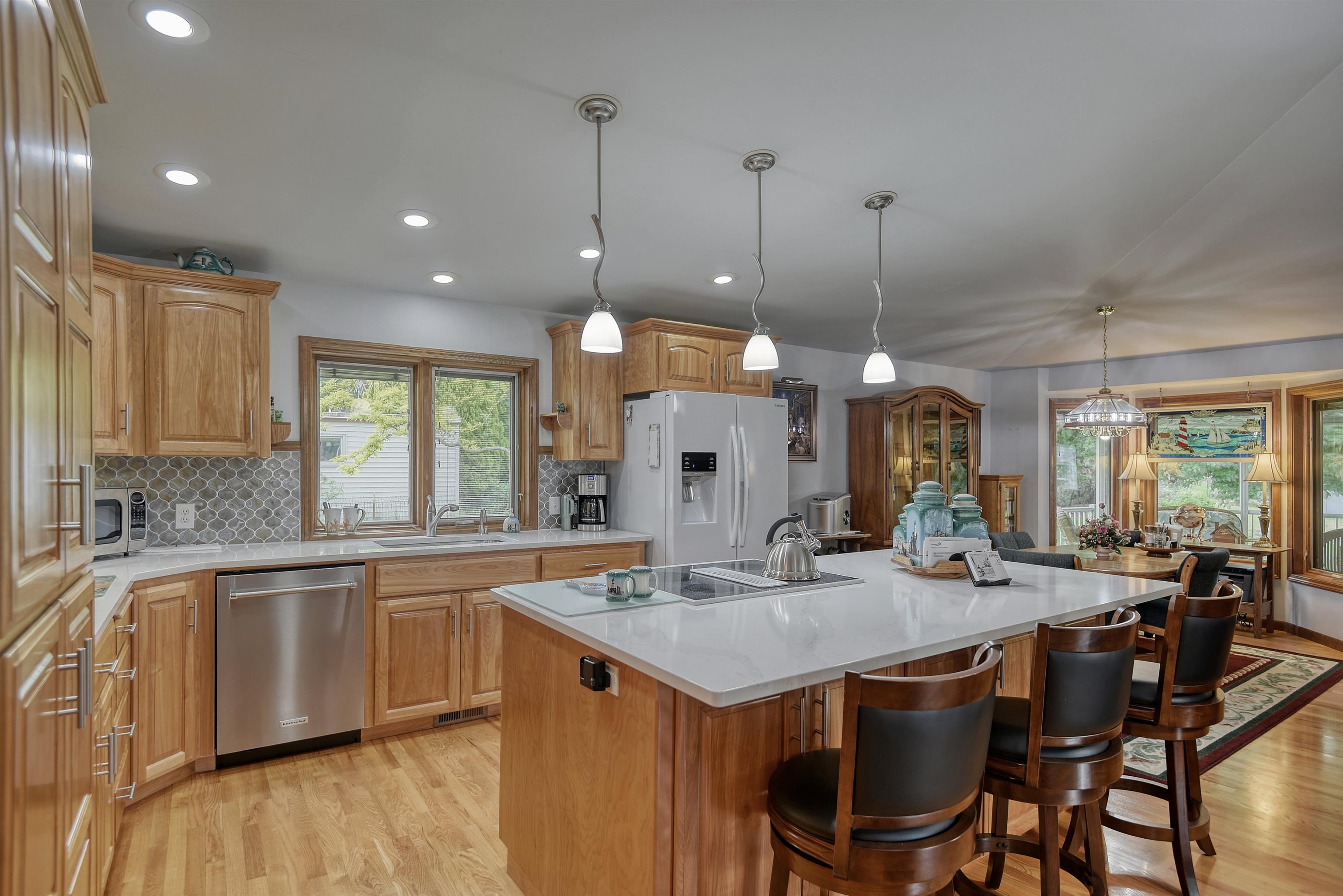 705 North Locust Road Spokane Valley, WA 99206 - Photo 4 of 39