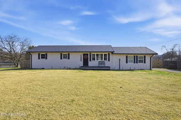 $385,000 | 1239 South Old Sevierville Pike, Seymour, TN 37865
