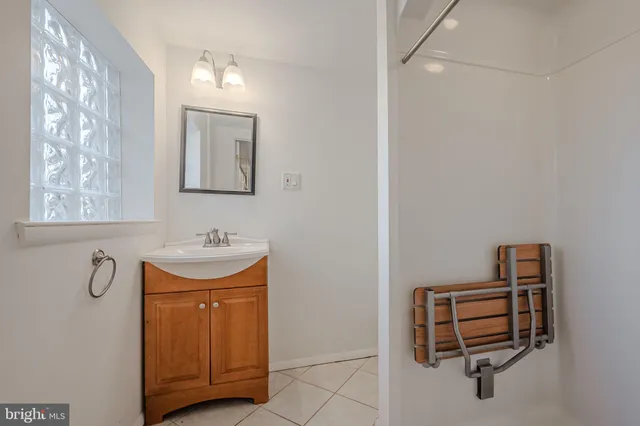 $2,995 | 109 Tall Pines Road, Newark, DE 19713