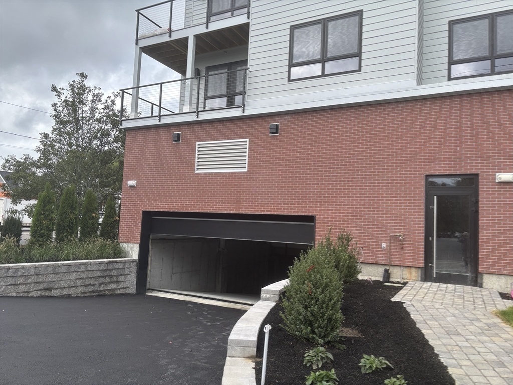 1391 Main Street, Unit 305 Walpole, MA 02081 - Photo 24 of 27