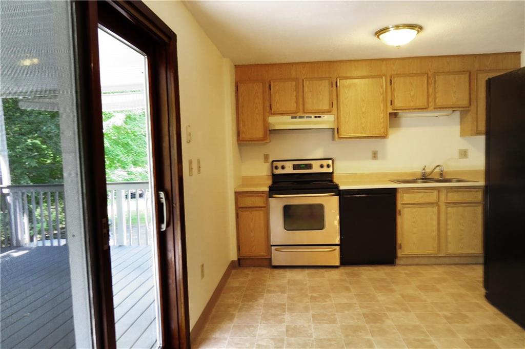 310 Holyoke Road Butler, PA 16001 - Photo 11 of 25 Gallery Image 11