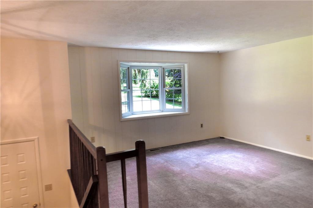 310 Holyoke Road Butler, PA 16001 - Photo 15 of 25 Gallery Image 15