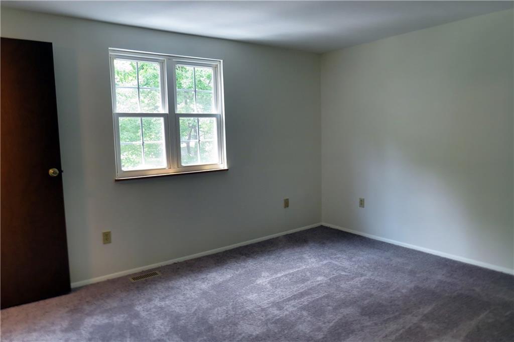 310 Holyoke Road Butler, PA 16001 - Photo 21 of 25 Gallery Image 21
