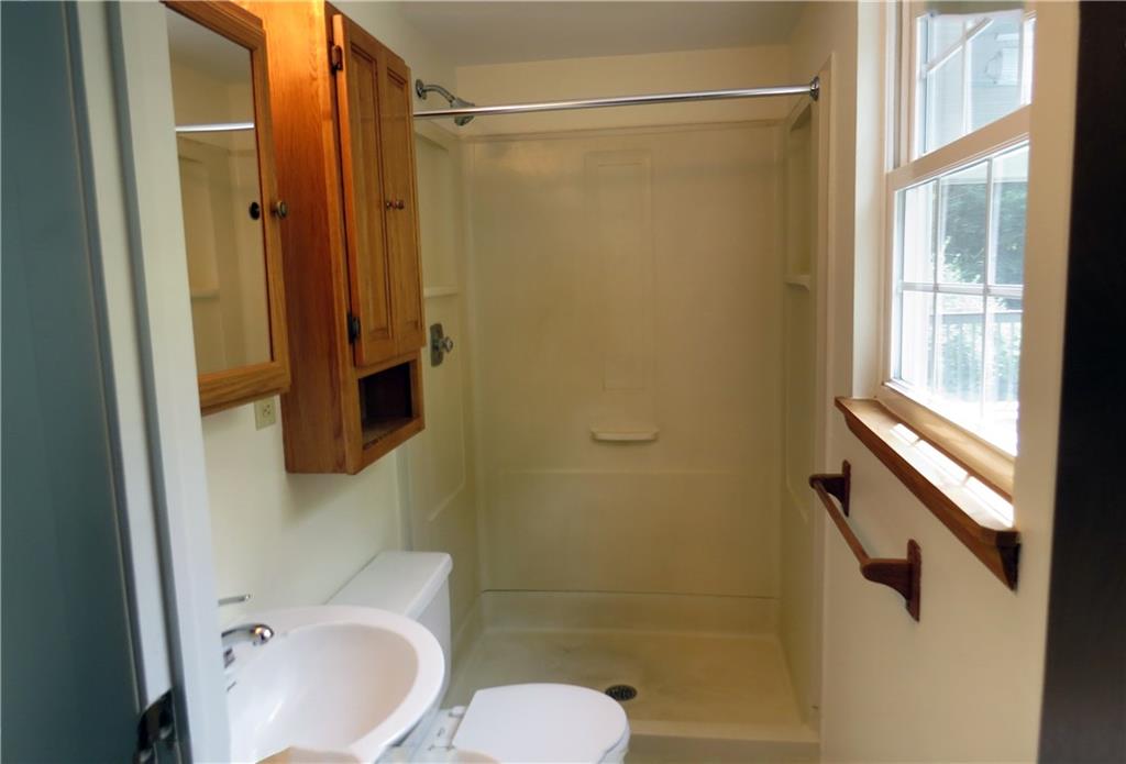 310 Holyoke Road Butler, PA 16001 - Photo 22 of 25 Gallery Image 22