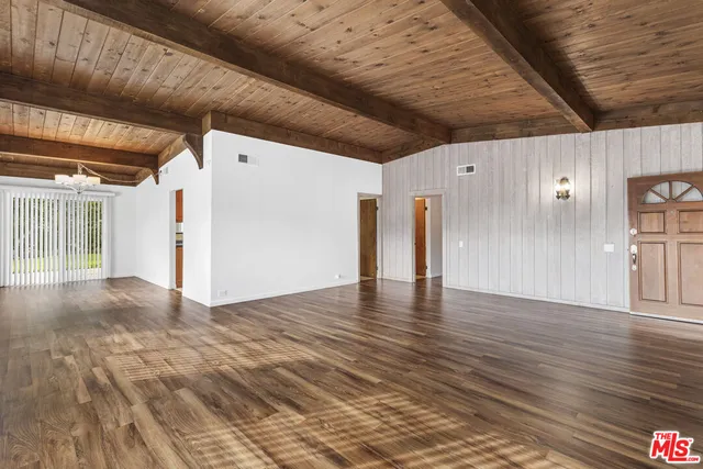 $7,950 | 1295 El Hito Circle, Pacific Palisades, CA 90272