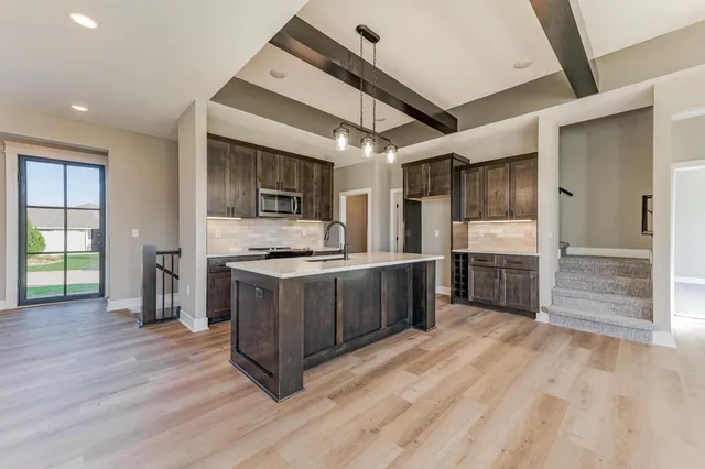 $549,000 | 7964 Caribou Place, Bel Aire, KS 67226