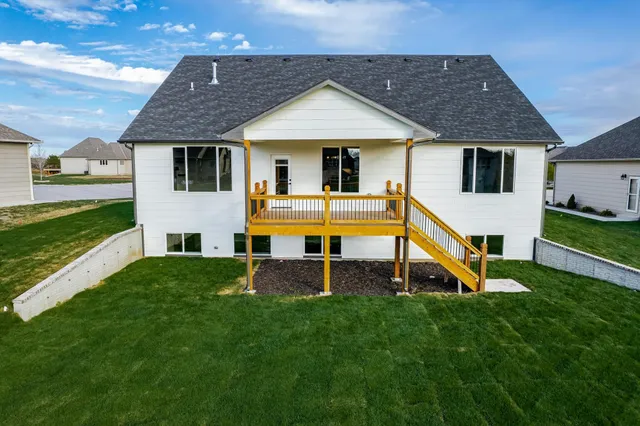 $549,000 | 7964 Caribou Place, Bel Aire, KS 67226