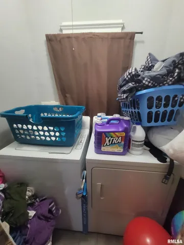 $69,900 | 801 12th Avenue, Rock Island, IL 61201