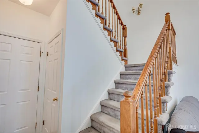 $800,000 | 62 Magellan Way, Franklin Park, NJ 08823