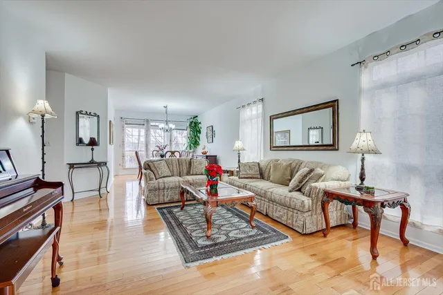 $800,000 | 62 Magellan Way, Franklin Park, NJ 08823