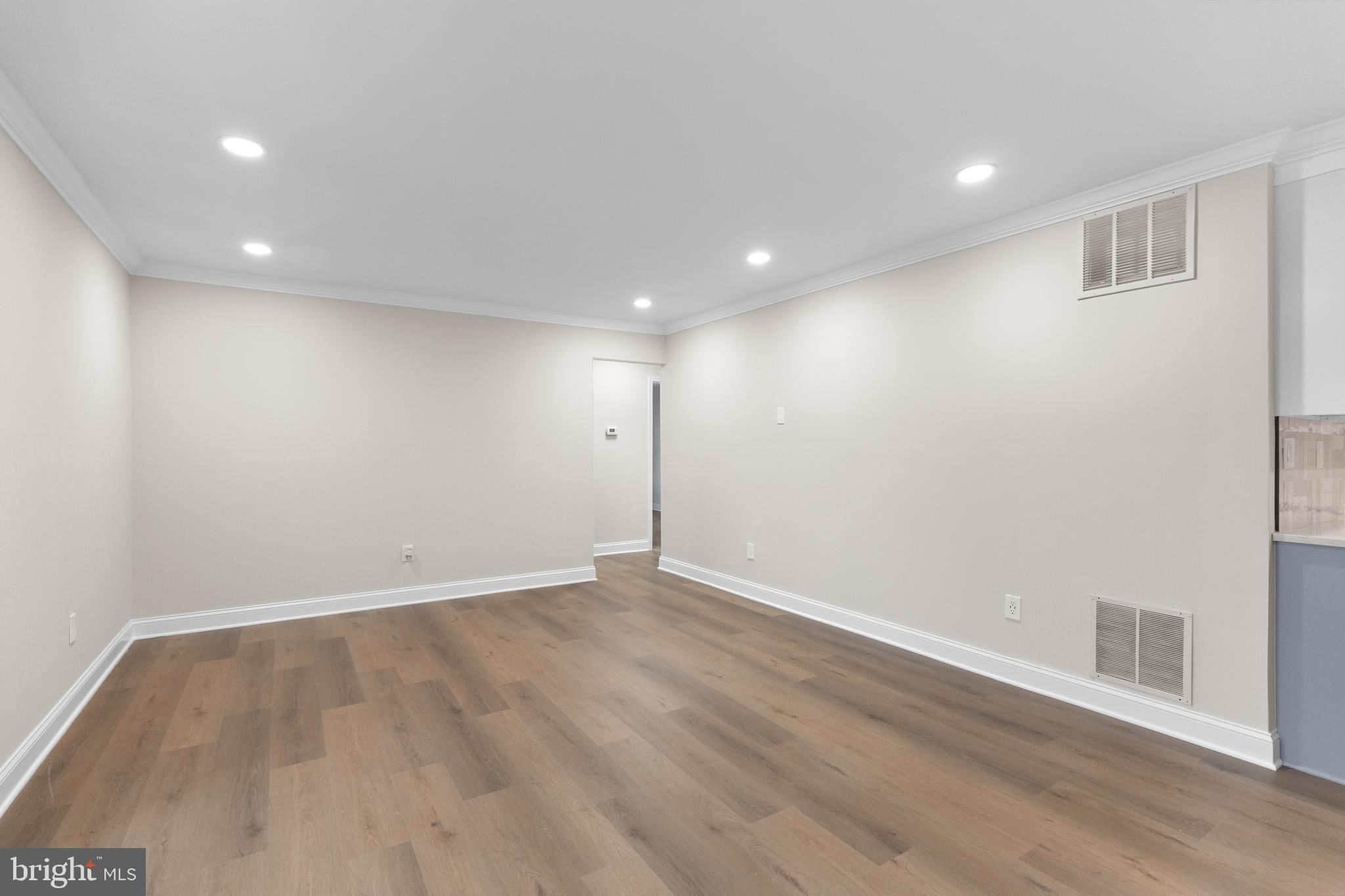 4 Kent Place Sewell, NJ 08080 - Photo 7 of 12