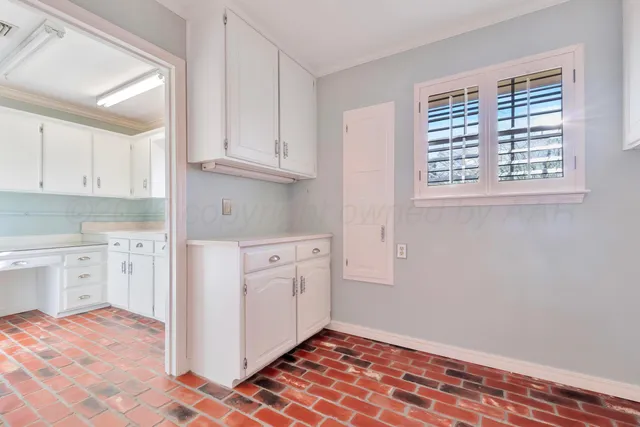 $395,000 | 214 Carson Avenue, Dumas, TX 79029