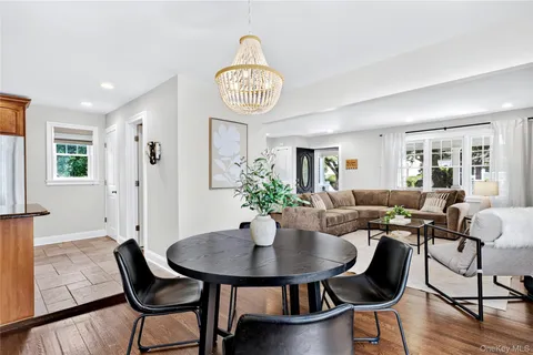 $1,089,000 | 7 Fairview Avenue, Port Washington, NY 11050