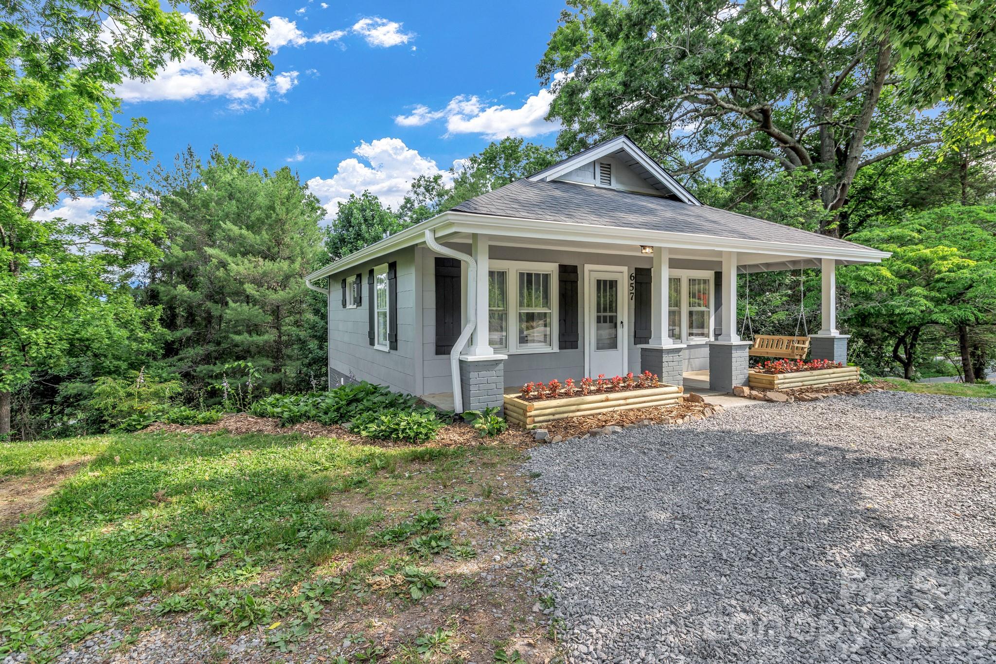 657 Old Fort Road Fairview, NC 28730 - Photo 5 of 48