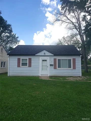 $1,450 | 127 4th Avenue, Edwardsville, IL 62025