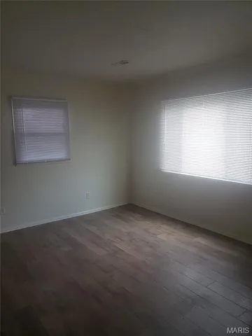 $1,300 | 127 4th Avenue, Edwardsville, IL 62025