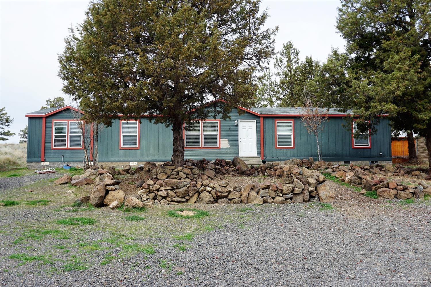 8620 Southwest Crater Loop Road Terrebonne, OR 97760 - Photo 1 of 25 Primary Photo