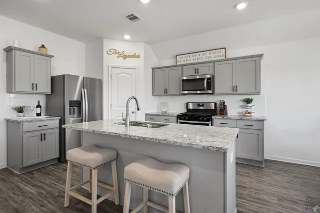 $288,000 | 23074 Riverbank Street, Vacherie, LA 70090