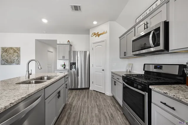 $288,000 | 23074 Riverbank Street, Vacherie, LA 70090