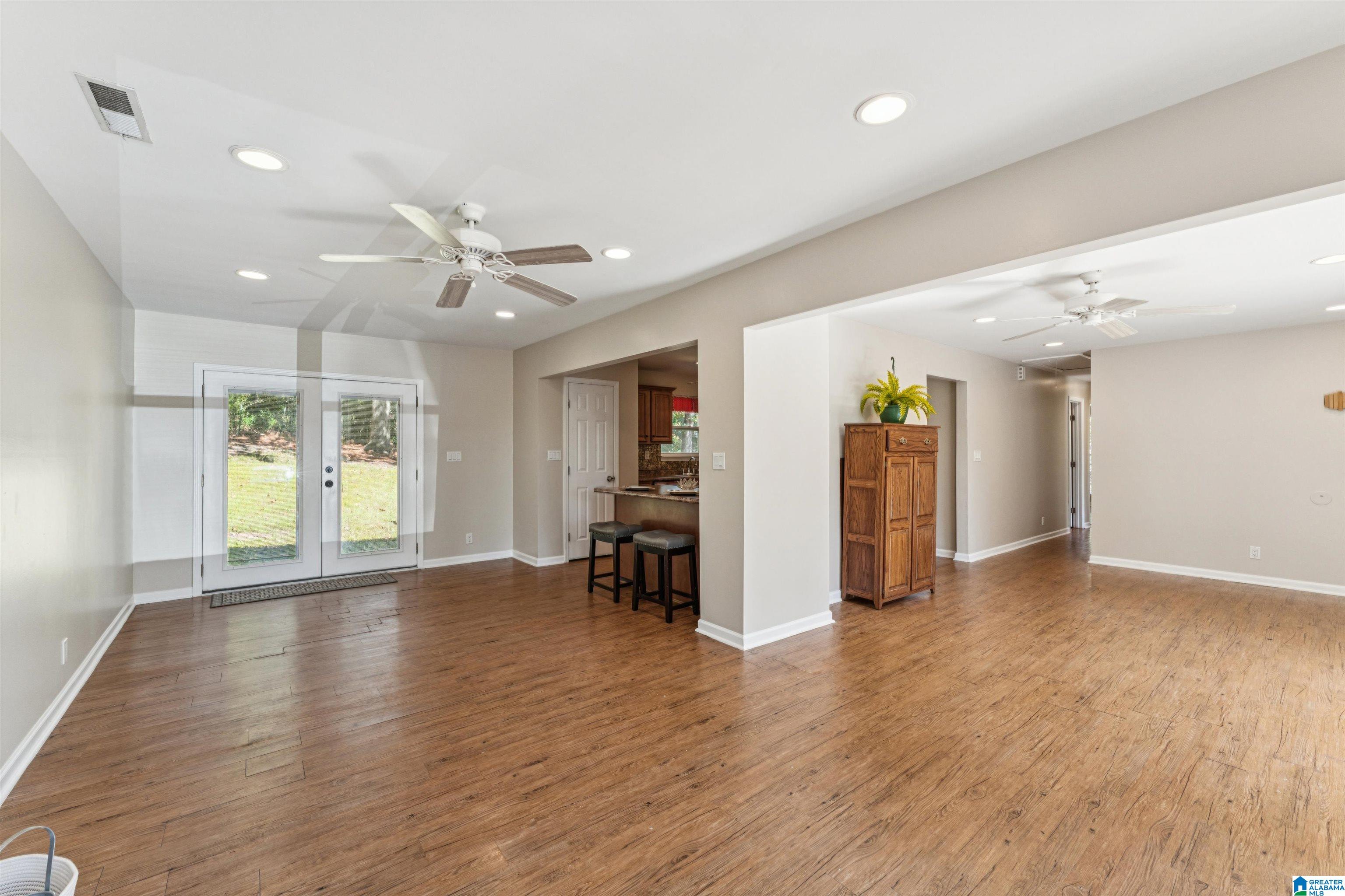 1238 Bennett Drive Alabaster, AL 35007 - Photo 16 of 43