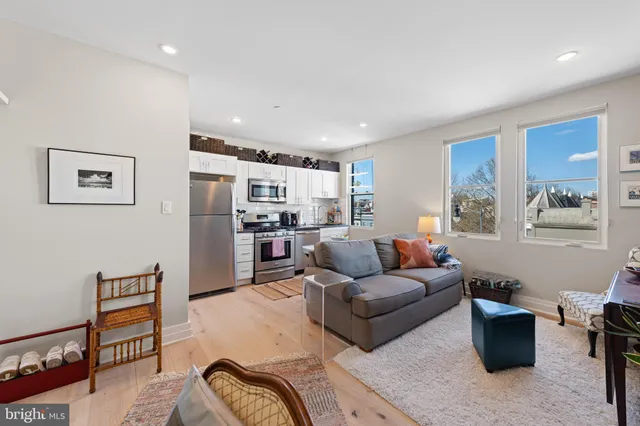 $335,000 | 3101 Sherman Avenue Northwest, Unit 402, Washington, DC 20010