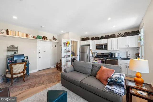 $335,000 | 3101 Sherman Avenue Northwest, Unit 402, Washington, DC 20010