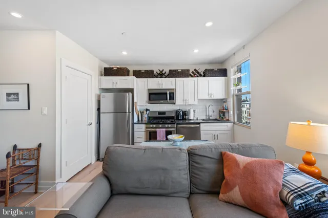 $335,000 | 3101 Sherman Avenue Northwest, Unit 402, Washington, DC 20010