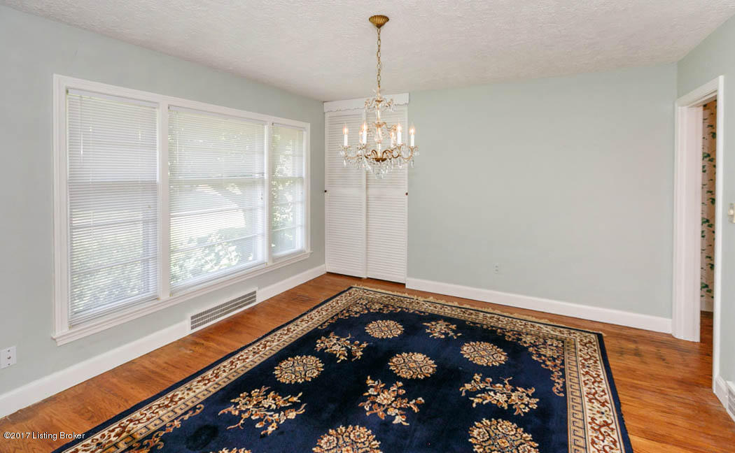 4522 Blenheim Road Louisville, KY 40207 - Photo 18 of 33 018