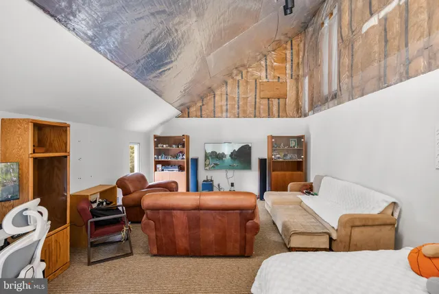 $575,000 | 143 Ridge Road, Southampton, NJ 08088