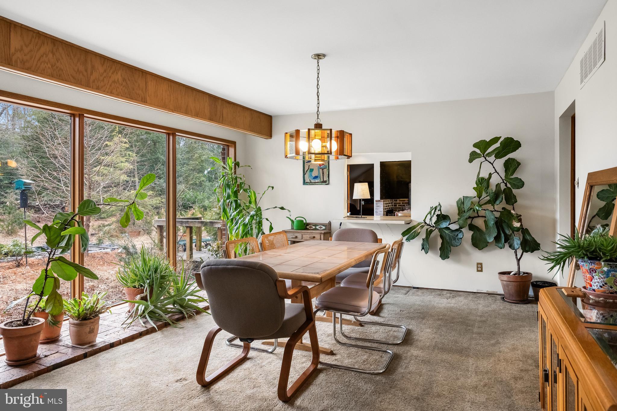 143 Ridge Road Southampton, NJ 08088 - Photo 5 of 22 Dining Area