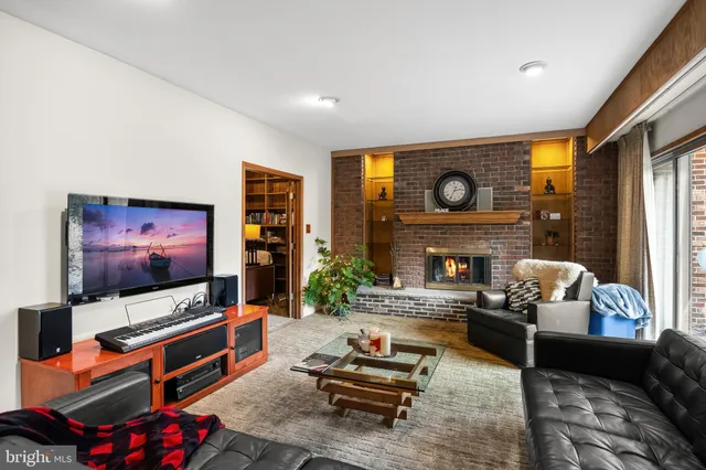 $575,000 | 143 Ridge Road, Southampton, NJ 08088