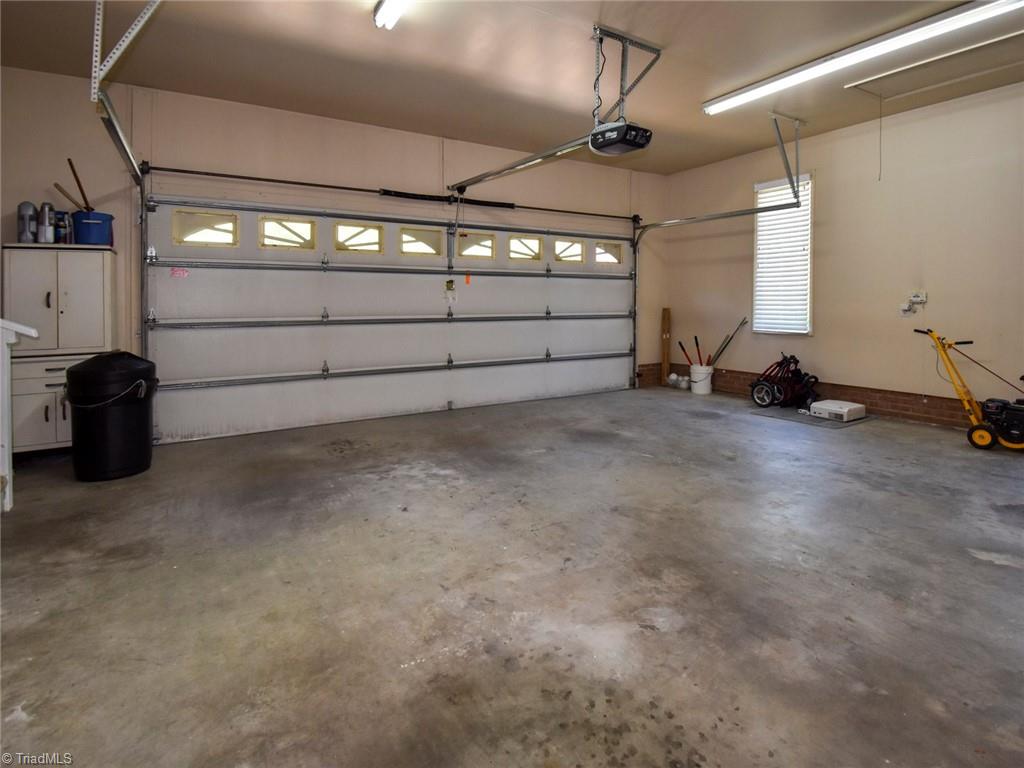 2116 Laura Lane High Point, NC 27262 - Photo 42 of 43 Gallery Image 42