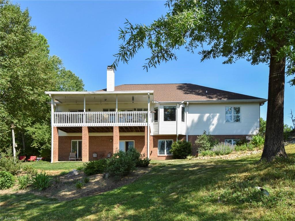 2116 Laura Lane High Point, NC 27262 - Photo 7 of 43 Gallery Image 7