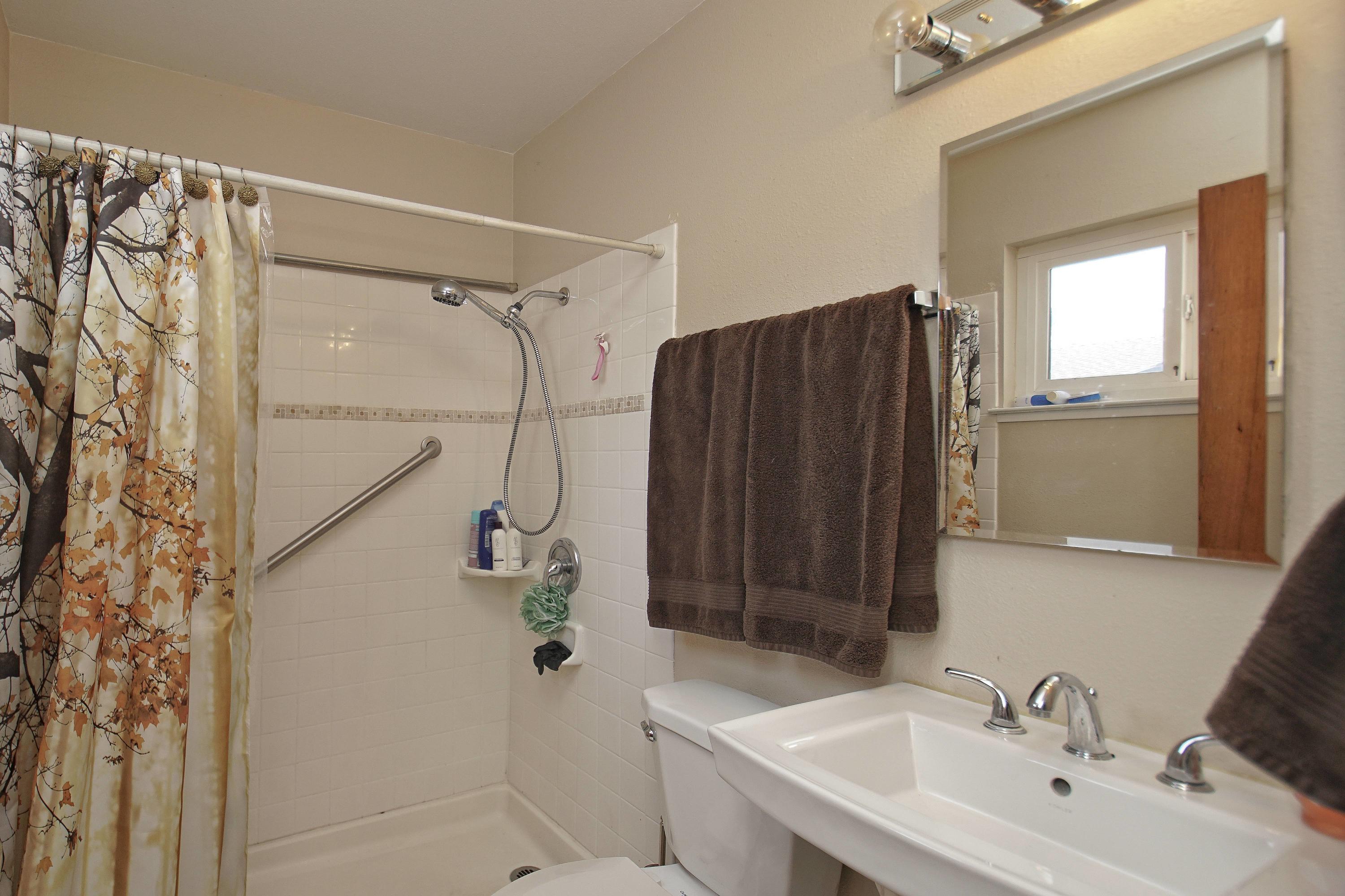 3094 Marmac Road Anderson, CA 96007 - Photo 13 of 17 DSC02058 copy