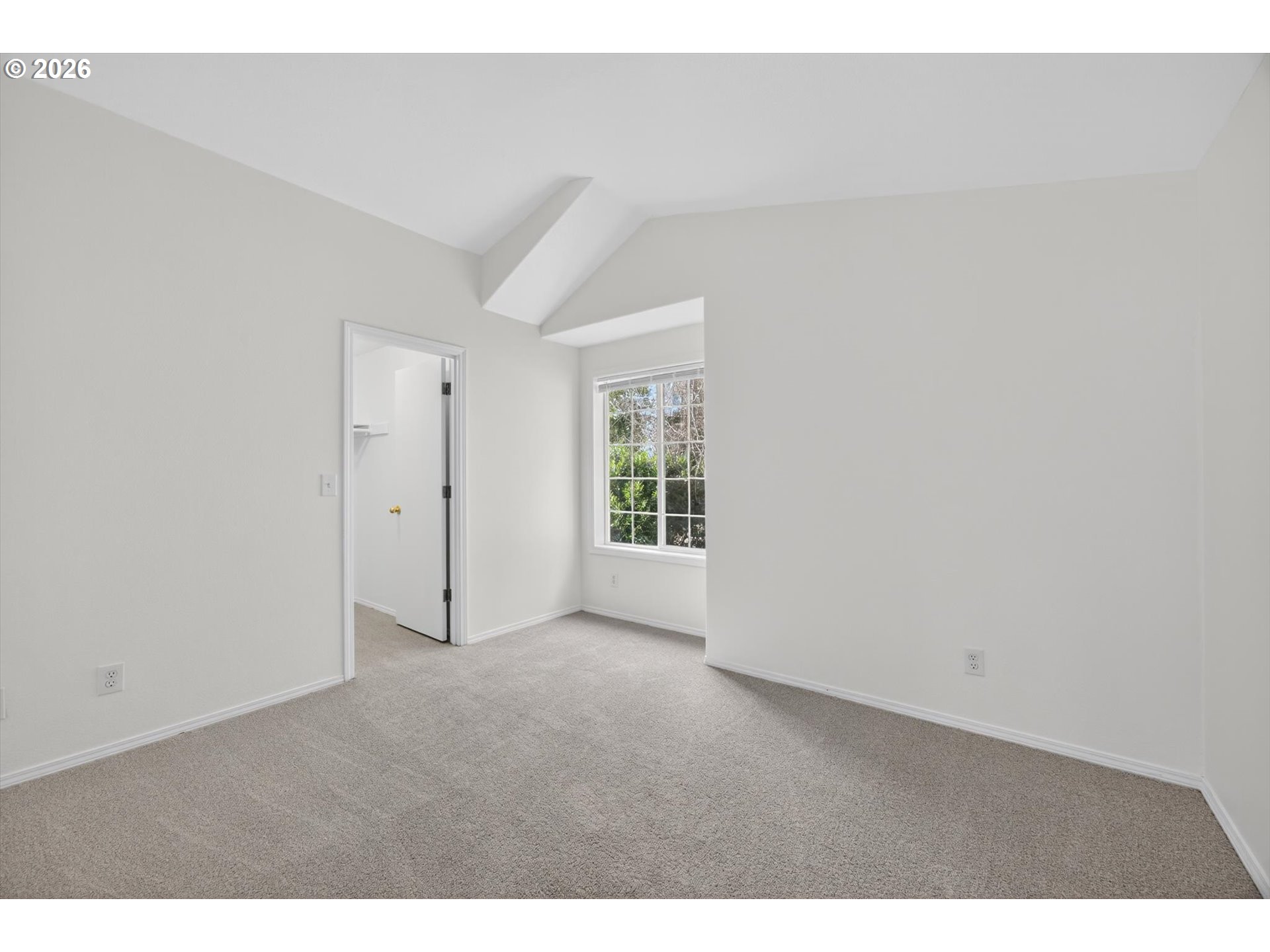 6006 Southwest View Point Terrace Portland, OR 97239 - Photo 18 of 27 Gallery Image 18